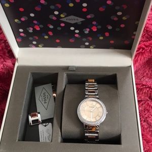Two toned women’s Fossil watch